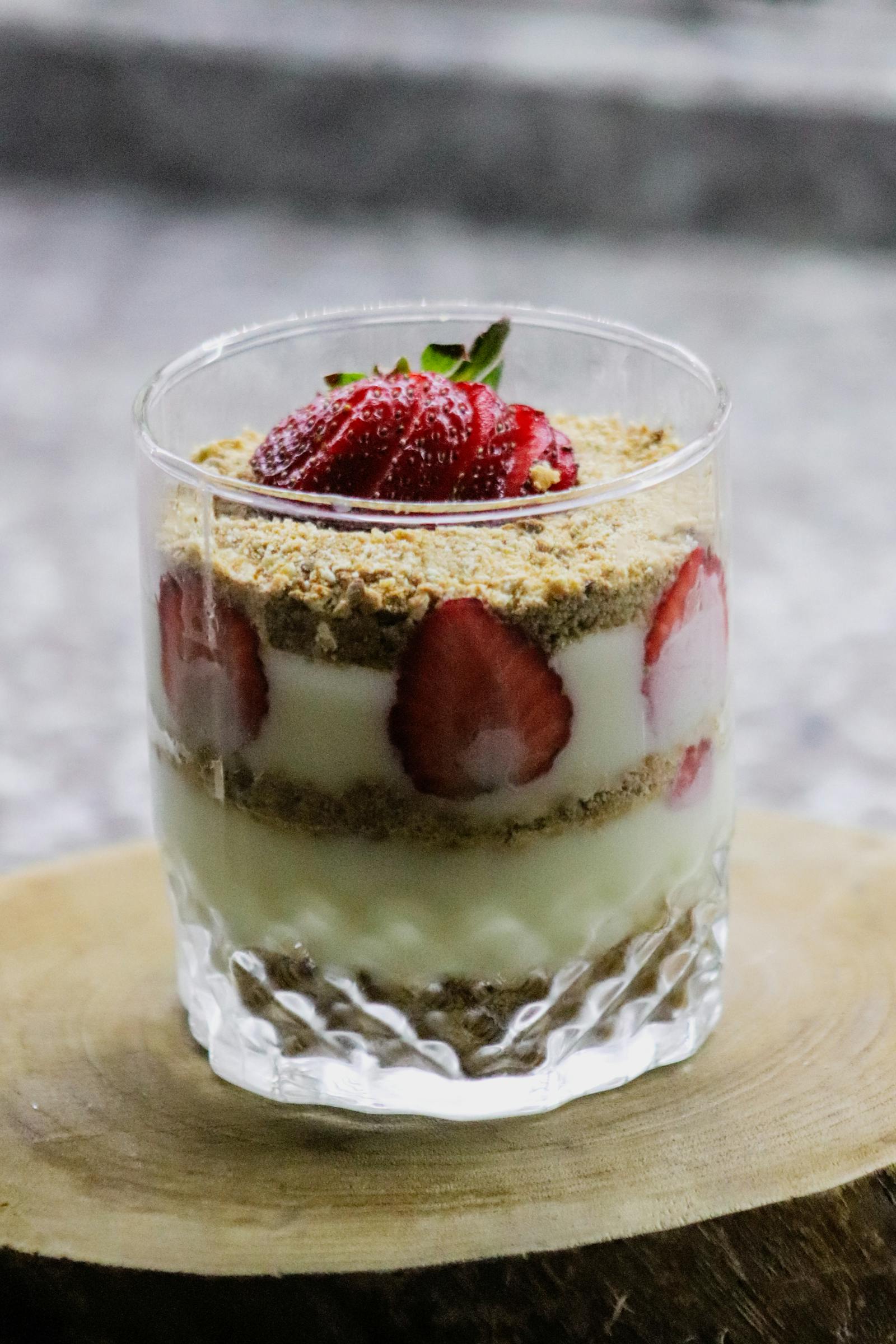 Strawberry Cinnamon Crumble Cups